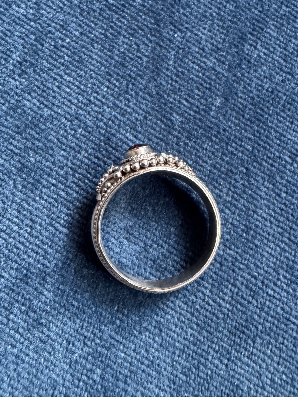 Vintage 925 Sterling Silver Garnet Ring size 7 - Picture 2 of 5